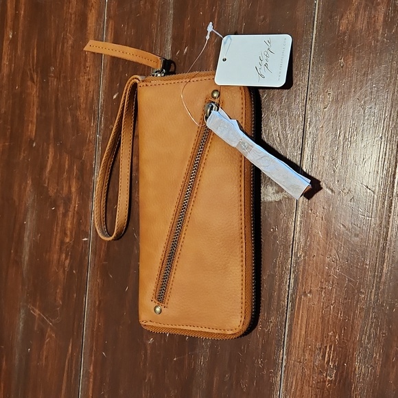 Free People Handbags - NEW Free People Vegan Wallet/Wristlet